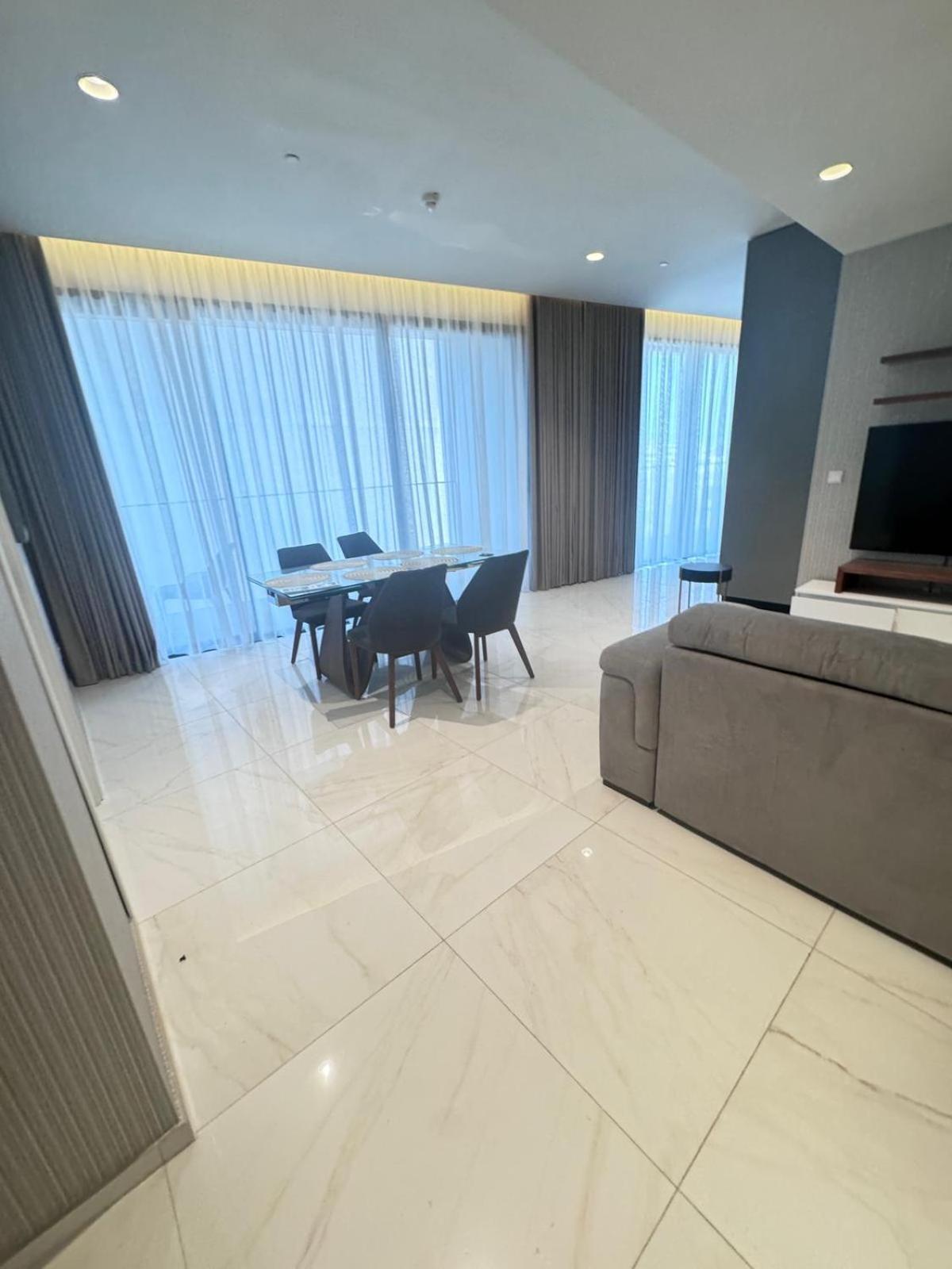 Mercury Tower 508 Apartment